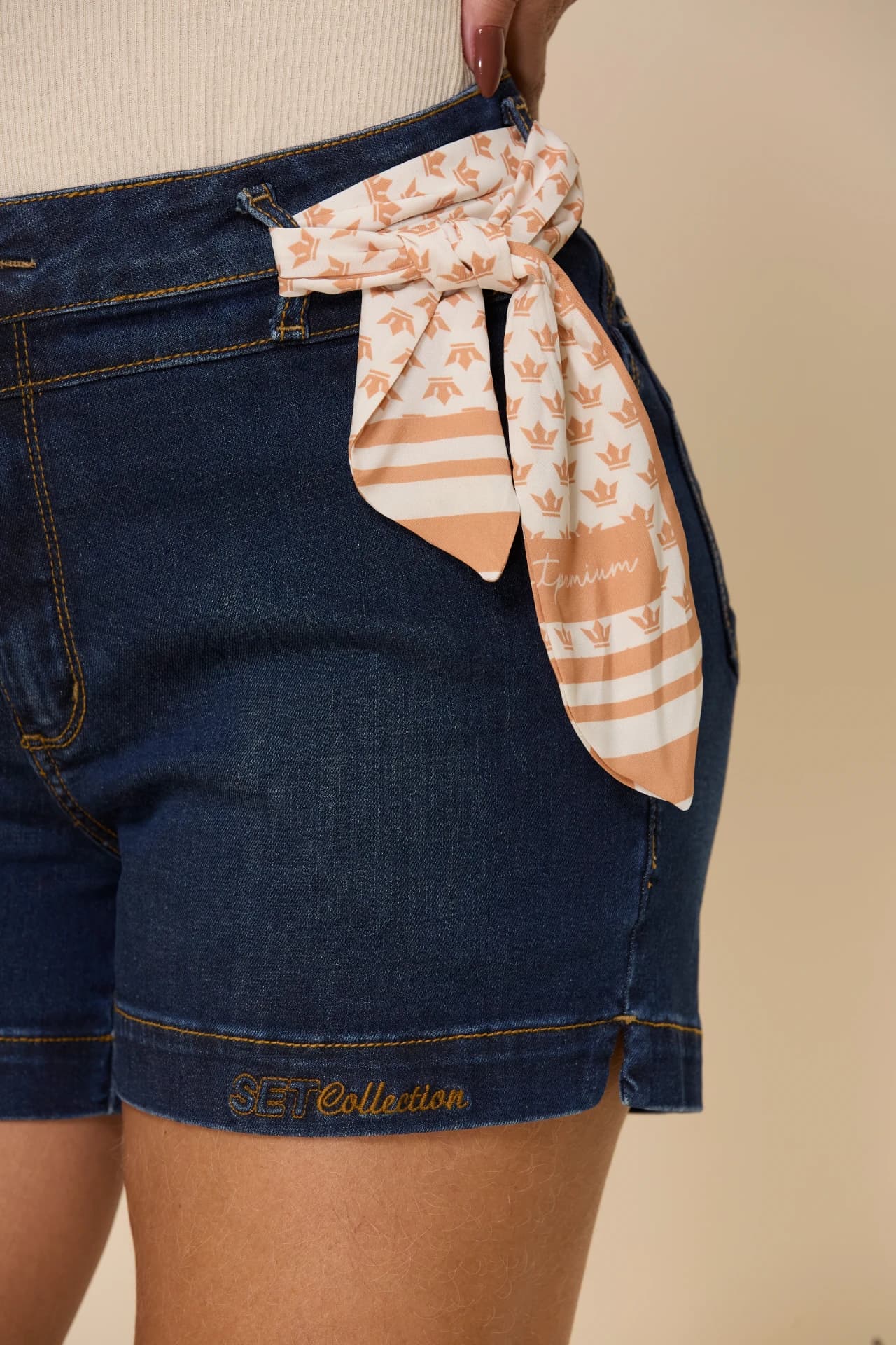 BERMUDA MEIA COXA COM LENCO 2