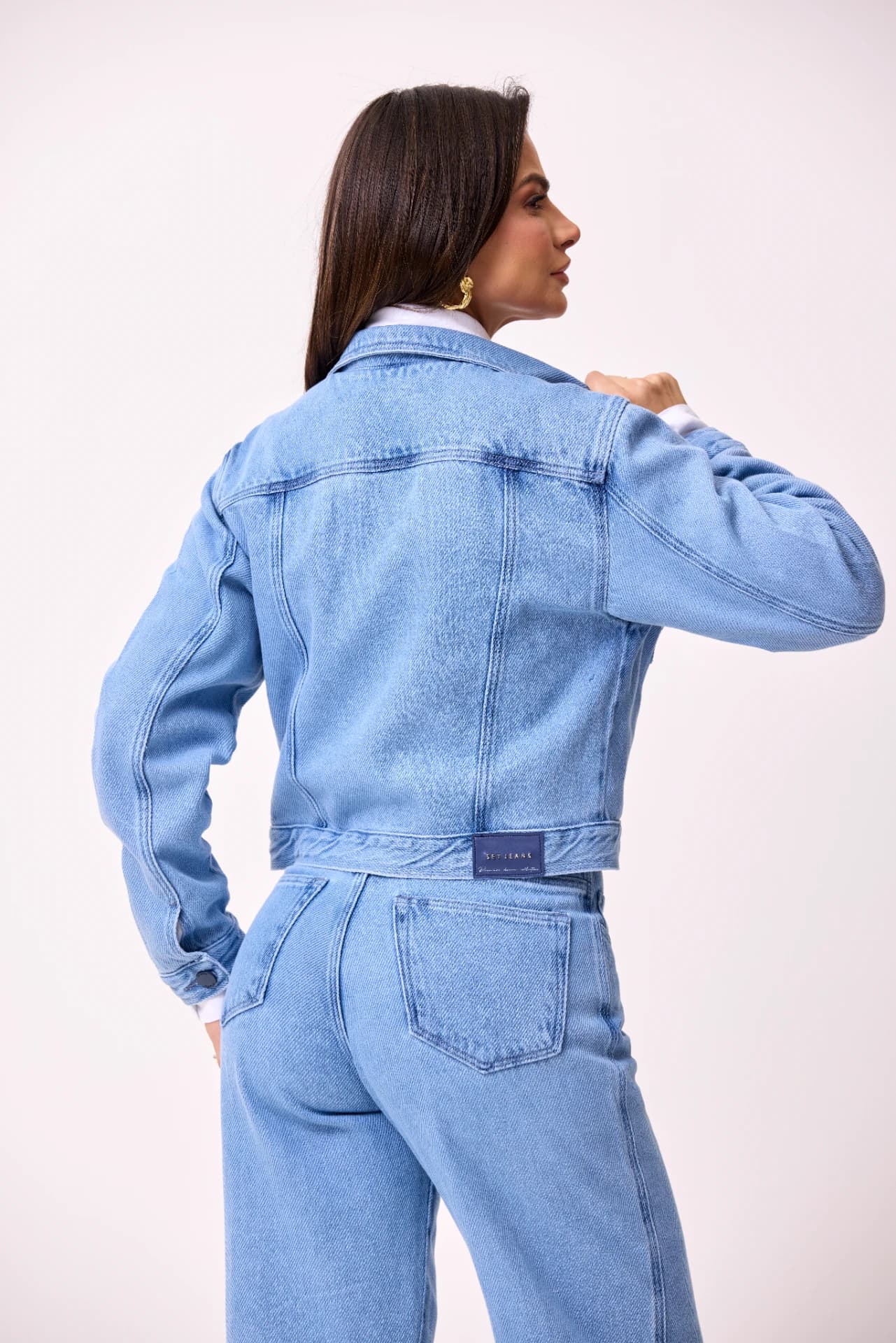 JAQUETA TRADICIONAL 6X2 DIFERENCIADO 2