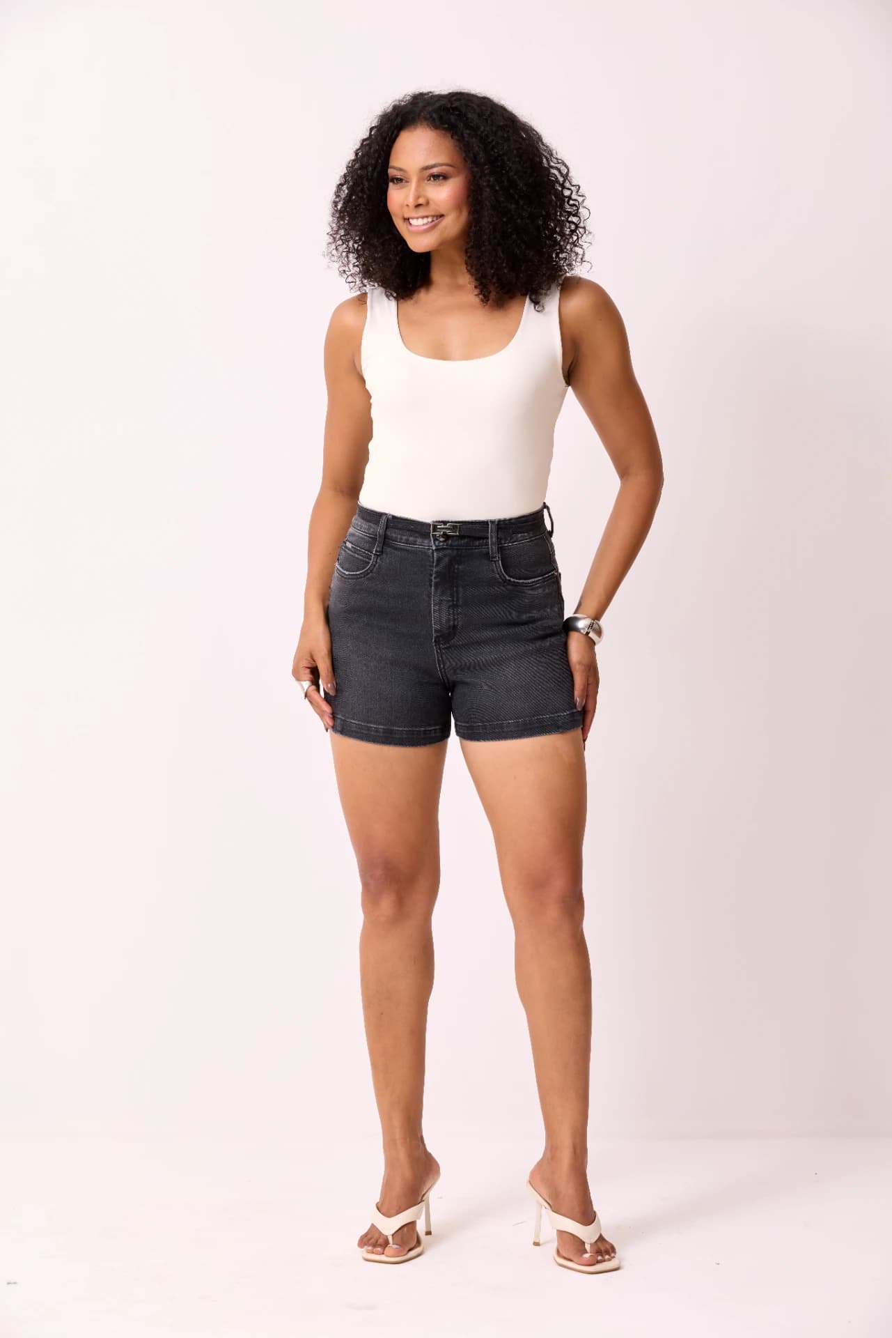 BERMUDA MEIA COXA BLACK 1